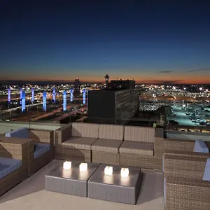 4* 酒店 洛杉矶h酒店，希尔顿格芮精选酒店